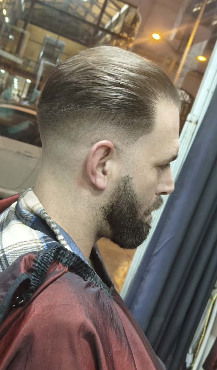 The Wolf Barber trabajo